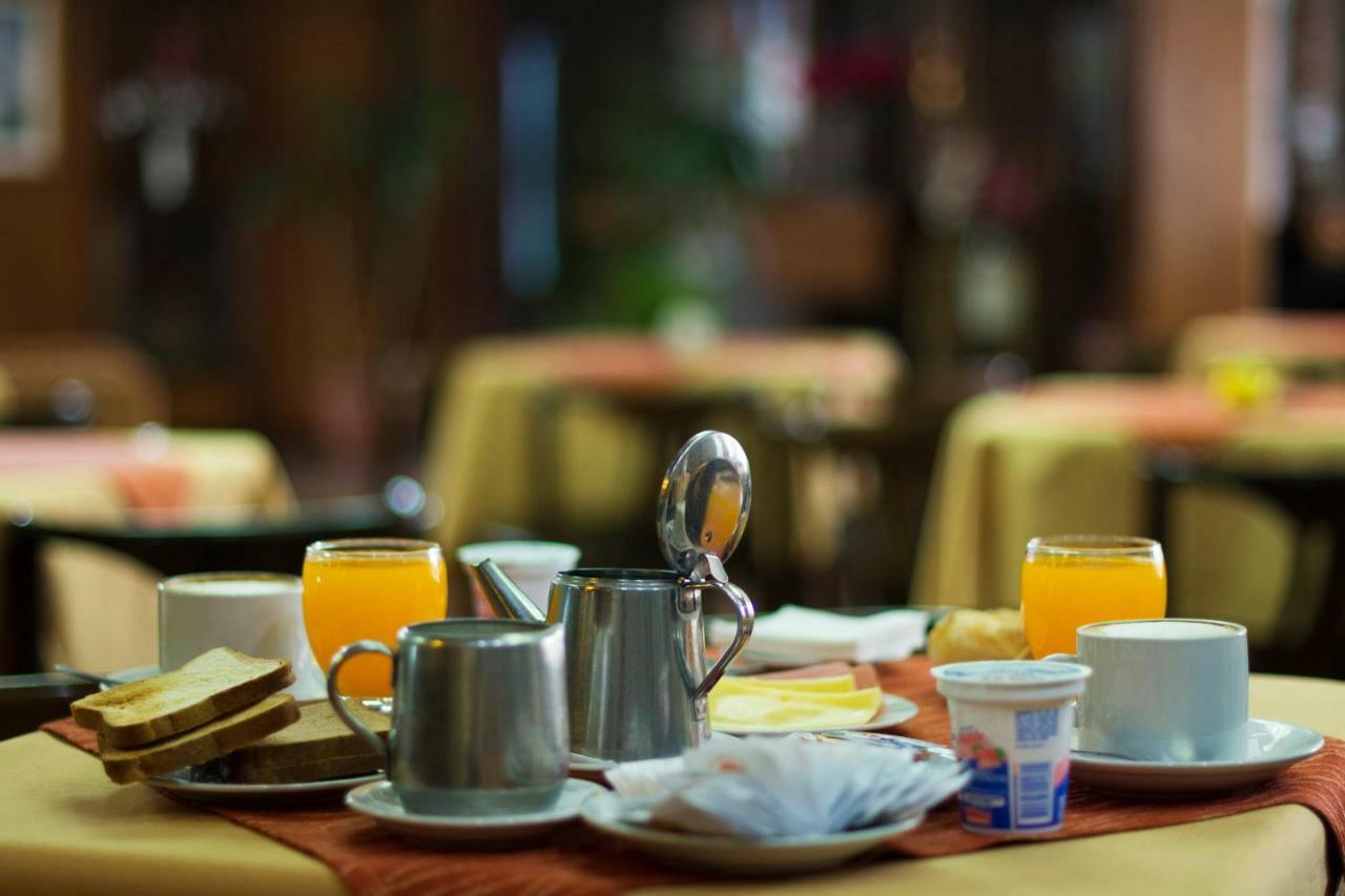 Hotel Del Jardin San Miguel de Tucumán Zewnętrze zdjęcie